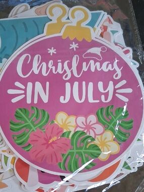 CHRISTMAS IN JULY DECORATIONS